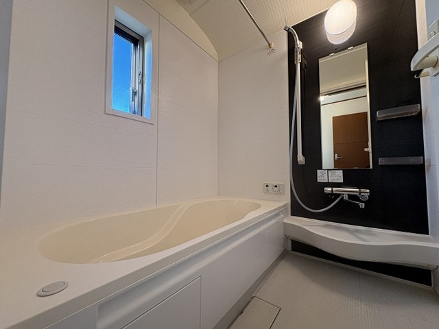 相模原市南区下溝の中古戸建てのバスルームの写真