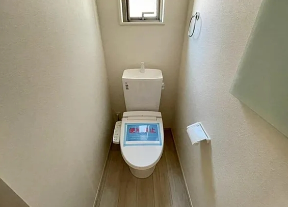 八王子市富士見町の新築戸建て1号棟のトイレ1F