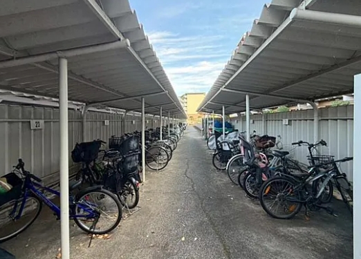 八王子市鹿島の中古マンションの共有部分の写真