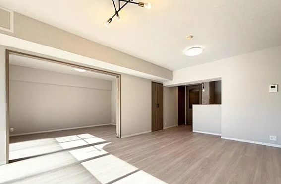 八王子市鹿島の中古マンションのダイニングの写真