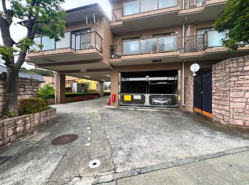 八王子市絹ケ丘1丁目の中古マンションの外観の写真