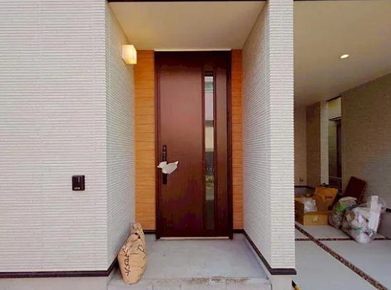 八王子市子安町1丁目の新築戸建て2号棟の玄関