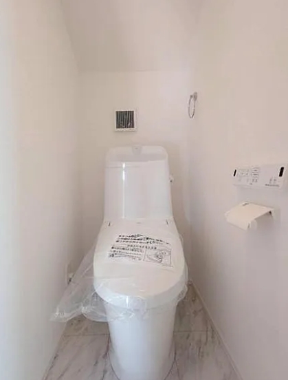 八王子市子安町1丁目の新築戸建て2号棟のトイレ1F