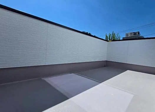 八王子市めじろ台3丁目の新築戸建て2号棟のバルコニー