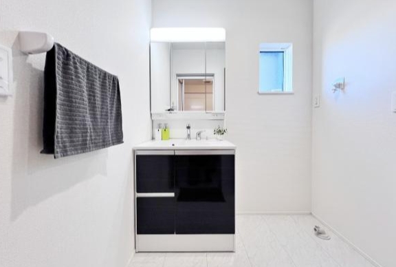 八王子市元八王子町3丁目の新築戸建て1号棟の洗面化粧台