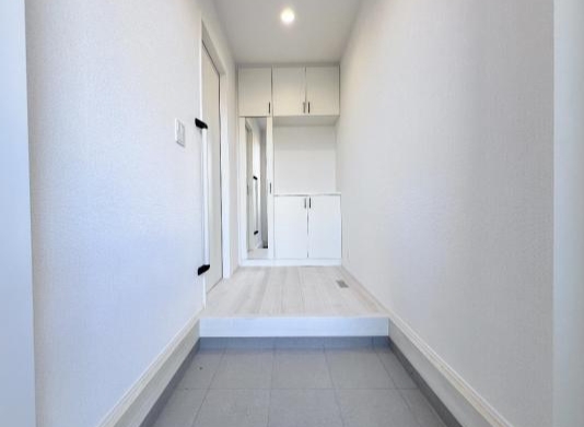 八王子市元八王子町3丁目の新築戸建て2号棟の玄関