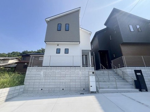 八王子市元八王子町3丁目の新築戸建て2号棟の外観