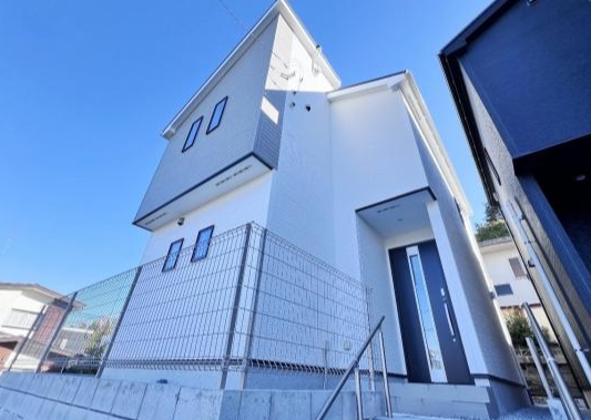 八王子市元八王子町3丁目の新築戸建て2号棟の外観