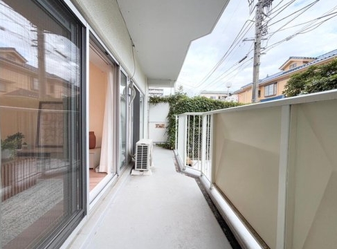 八王子市明神町1丁目の中古マンションのバルコニーの写真