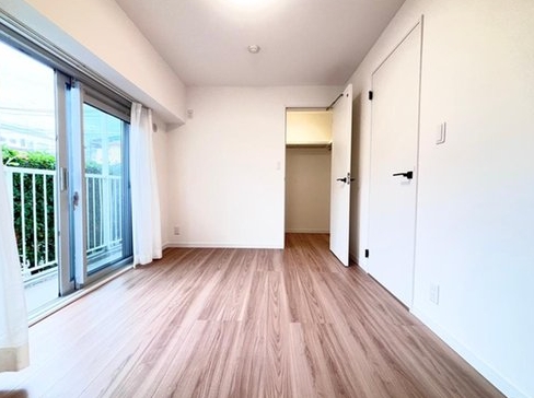 八王子市明神町1丁目の中古マンションの洋室1の写真