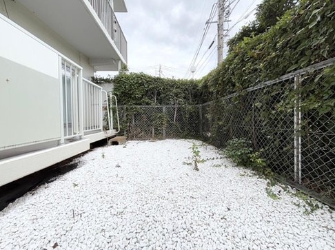 八王子市明神町1丁目の中古マンションの庭の写真