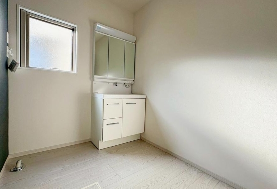 八王子市長沼町の新築戸建て1号棟の洗面化粧台