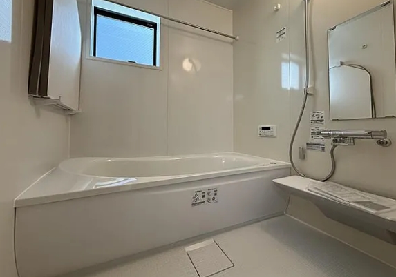 八王子市大谷町の新築戸建て1号棟のバスルーム