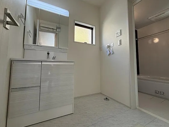 八王子市大谷町の新築戸建て2号棟の洗面化粧台