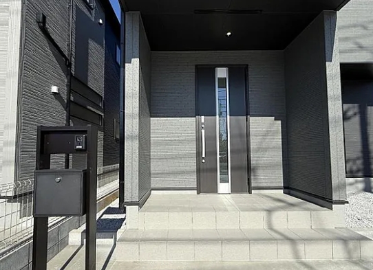 八王子市大谷町の新築戸建て3号棟の玄関