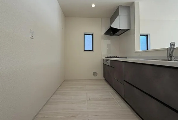 八王子市大谷町の新築戸建て3号棟のキッチン