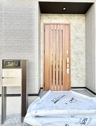 八王子市散田町２丁目の新築戸建て1号棟の玄関