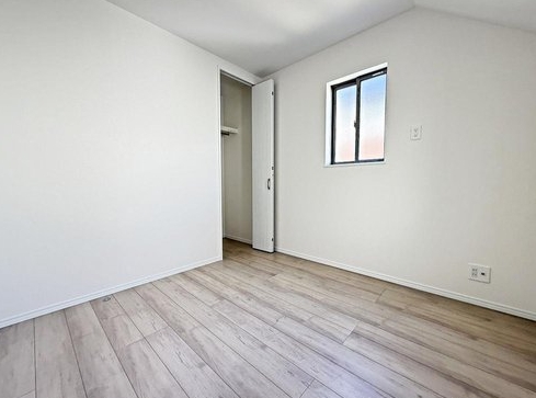 八王子市下恩方町の新築戸建ての洋室3