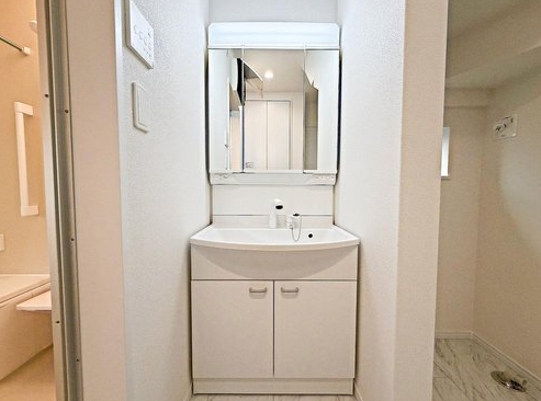 八王子市下恩方町の新築戸建ての洗面化粧台