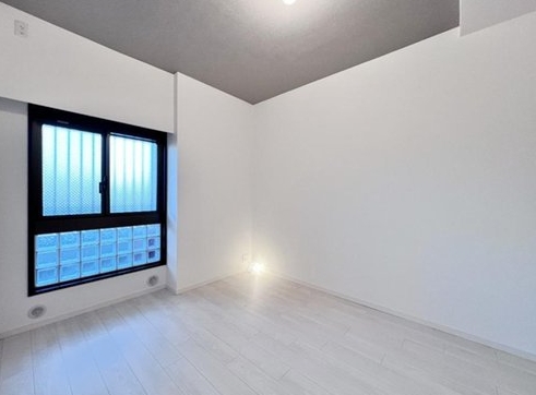 八王子市寺町の中古マンションの洋室2の写真