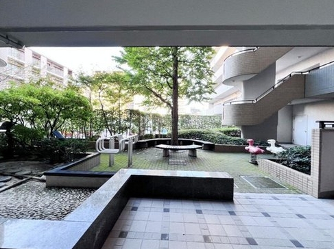 八王子市寺町の中古マンションの共有部分の写真