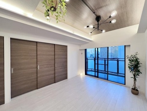 八王子市寺町の中古マンションのリビングの写真