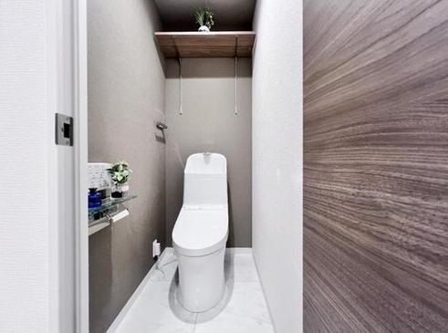 八王子市寺町の中古マンションのトイレの写真