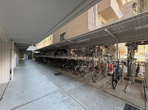 八王子市八日町の中古マンションの共有部分の写真