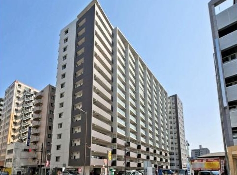 八王子市八日町の中古マンションの外観の写真