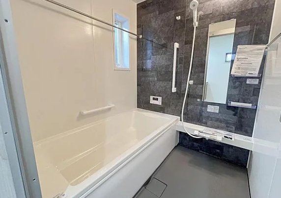 町田市相原町新築戸建て3号棟のバスルーム