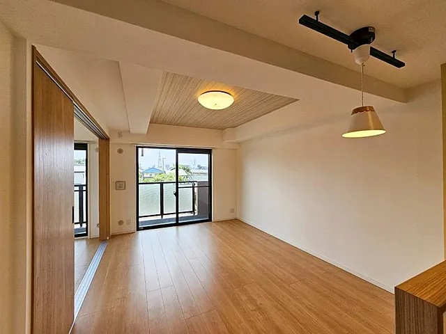 相模原市中央区東淵野辺1丁目の中古マンション3階部分のリビングの写真