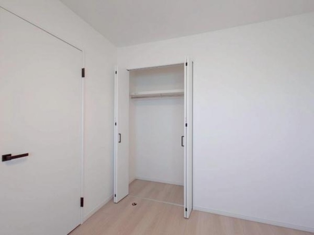 相模原市中央区東淵野辺5丁目の中古マンション5階部分の収納の写真