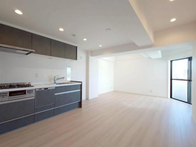 相模原市中央区東淵野辺5丁目の中古マンション5階部分のリビングの写真