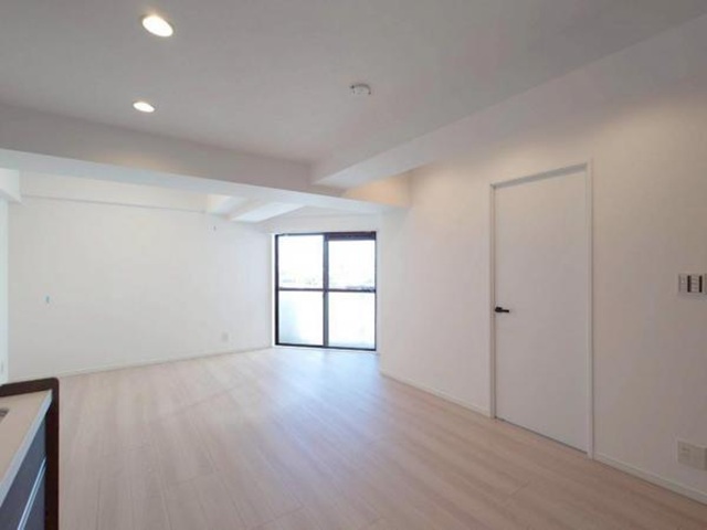 相模原市中央区東淵野辺5丁目の中古マンション5階部分のリビングの写真