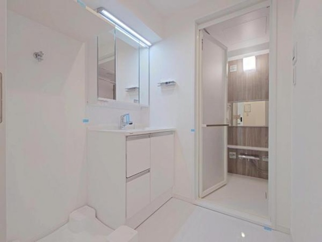 相模原市中央区東淵野辺5丁目の中古マンション5階部分の洗面化粧台の写真