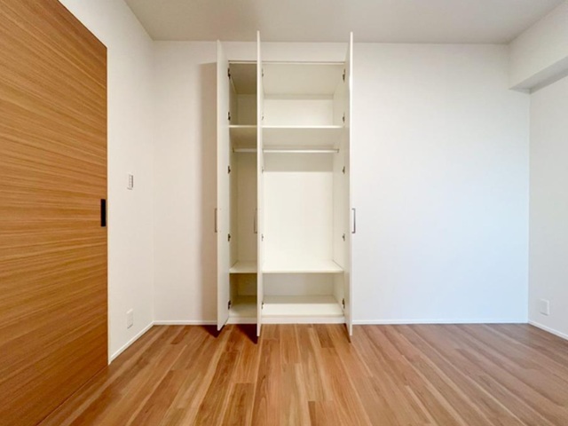 相模原市中央区上溝の中古マンション3階部分の収納の写真