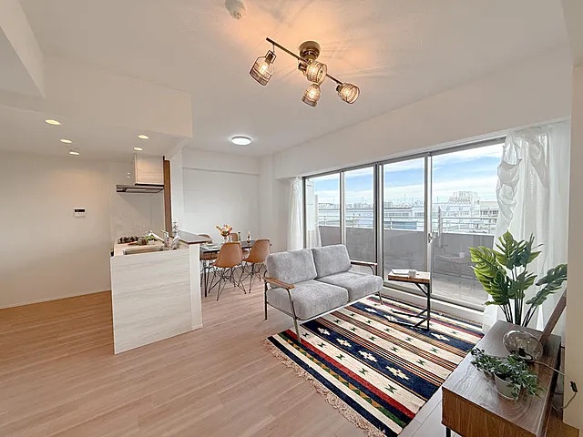 相模原市中央区上溝の中古マンション3階部分のリビングの写真