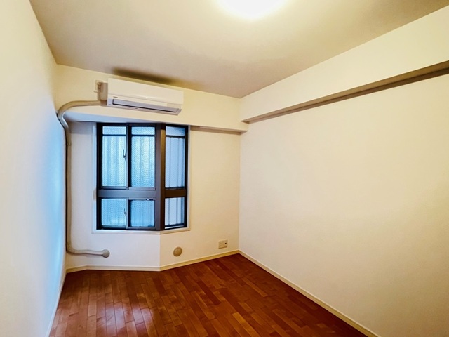 相模原市中央区上溝の中古マンション9階部分の洋室1の写真