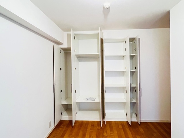 相模原市中央区上溝の中古マンション9階部分の収納の写真