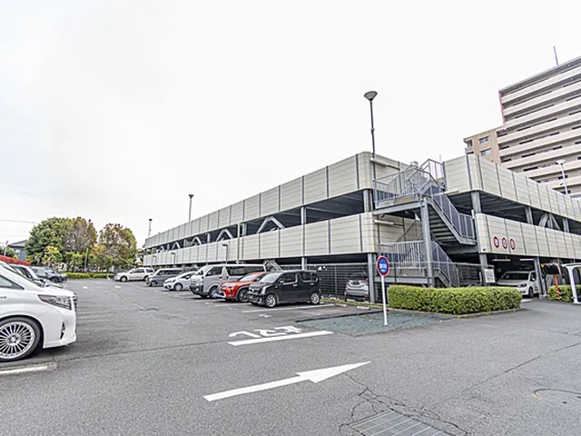 相模原市中央区上溝の中古マンション9階部分の駐車場の写真