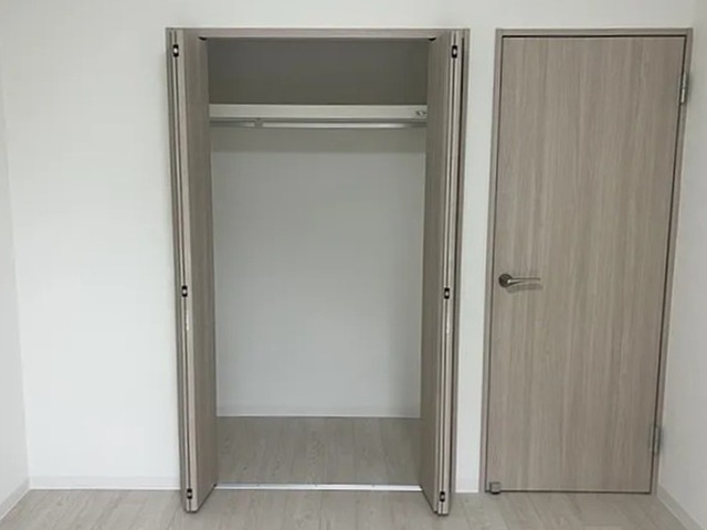 相模原市中央区上溝2丁目の中古マンション1階部分の収納の写真