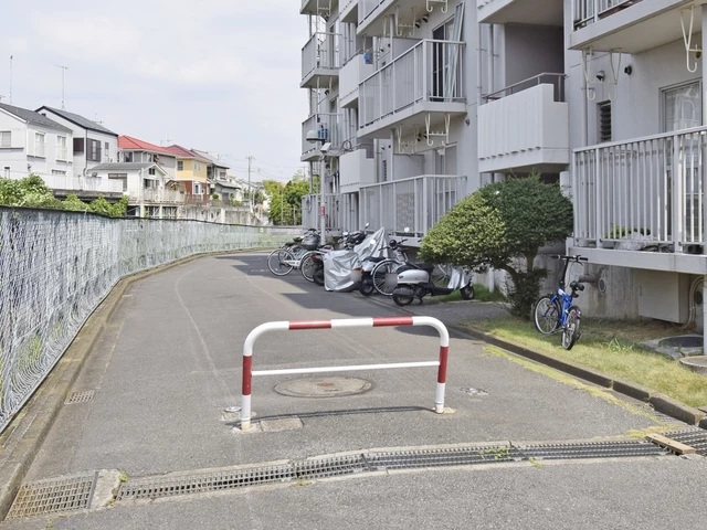 相模原市中央区上溝2丁目の中古マンション1階部分の共用部分の写真