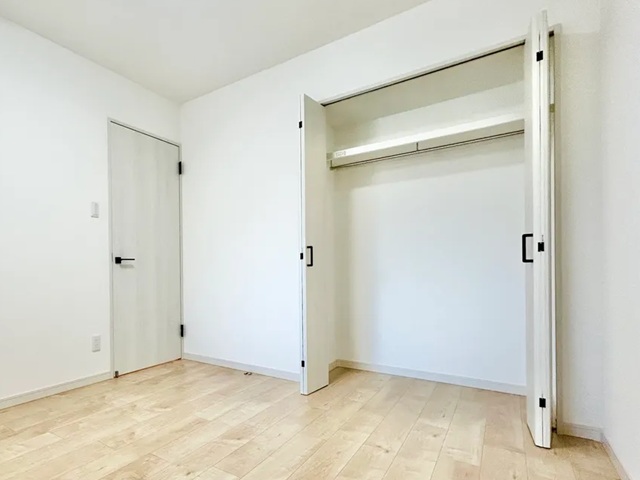 相模原市中央区鹿沼台1丁目の中古マンション6階部分の収納の写真