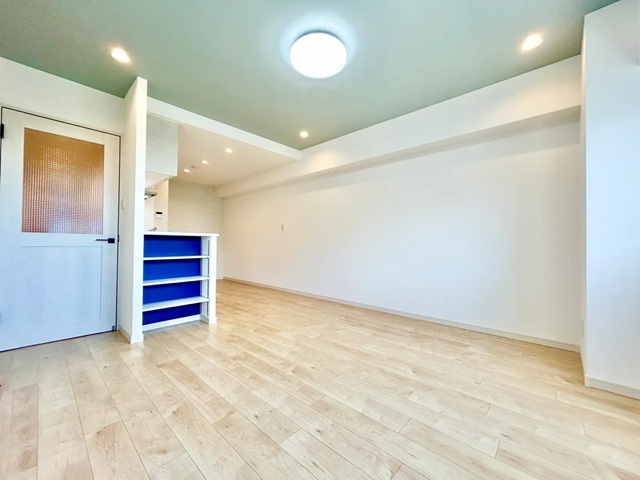 相模原市中央区鹿沼台1丁目の中古マンション6階部分のリビング2枚目の写真