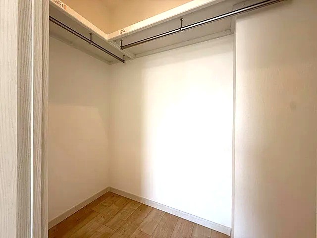 相模原市中央区鹿沼台1丁目の中古マンション6階部分のウォークインクローゼットの写真