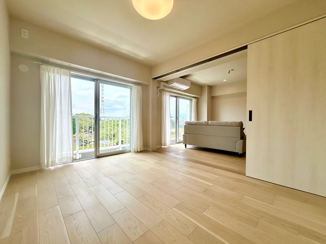 相模原市中央区鹿沼台2丁目の中古マンション4階部分の洋室1の写真