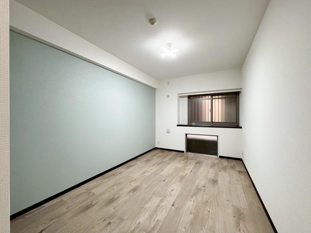 相模原市中央区共和2丁目の中古マンション1階部分の洋室の写真