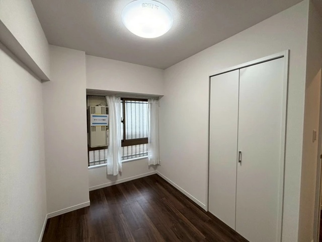 相模原市中央区南橋本1丁目の中古マンション10階部分の洋室2の写真