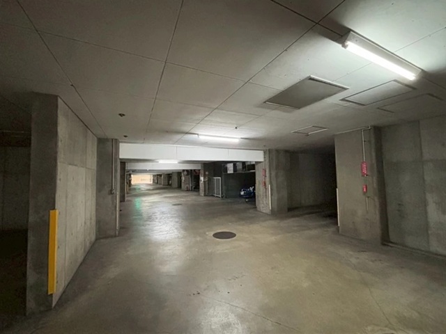 相模原市中央区南橋本1丁目の中古マンション10階部分の駐車場の写真