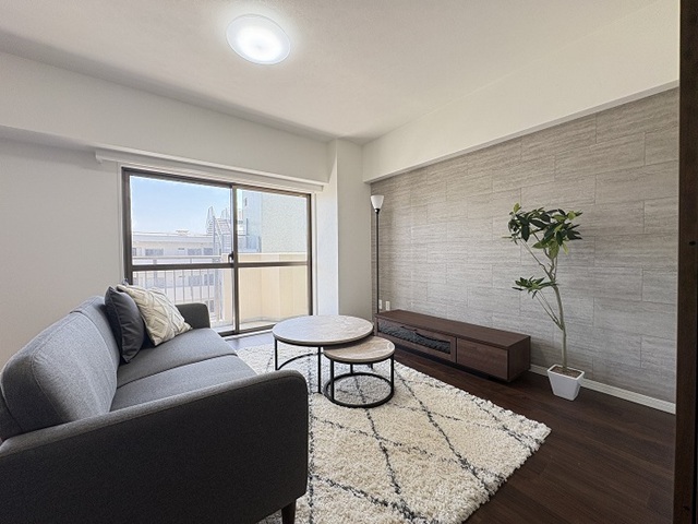 相模原市中央区南橋本1丁目の中古マンション11階部分のリビングの写真